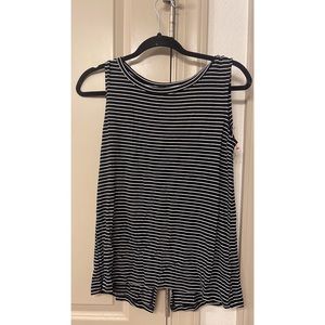 Old Navy XS black and white tank